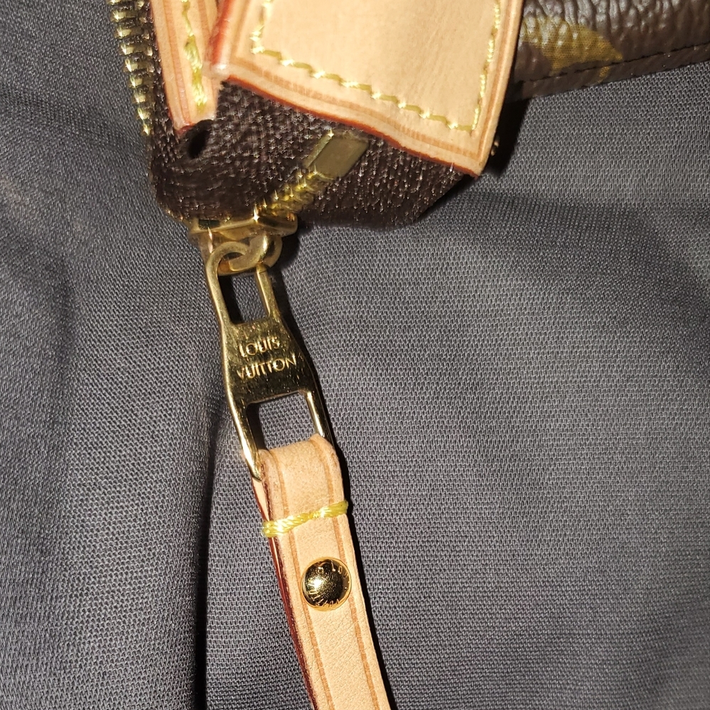 ❗️SOLD❗️🎉HP🎉Louis Vuitton Monogram Delightful Mini Pochette - Picture 11 of 16